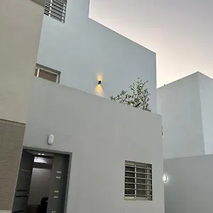 احجز هنا